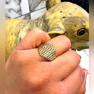 14K Gold flexible Mesh Ring. Vintage jewelry. Imperial Gold ring.